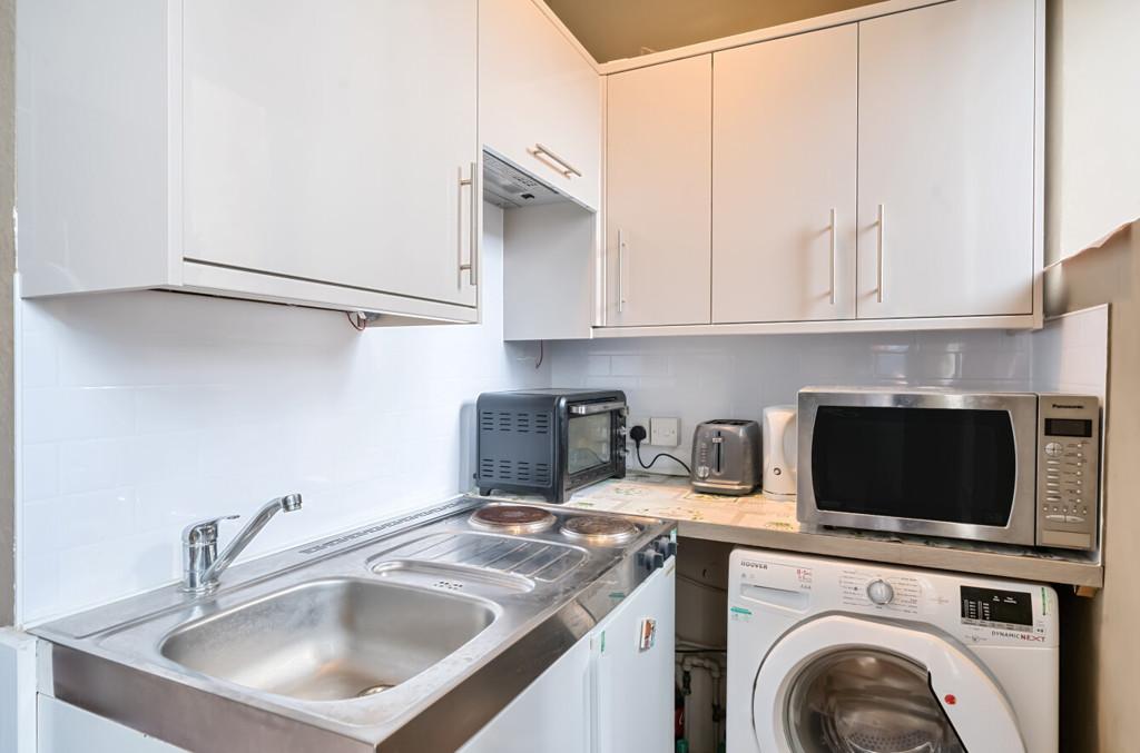 Flat 5 Kitchen