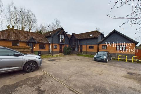 2 bedroom flat for sale, Waveney Court, Diss