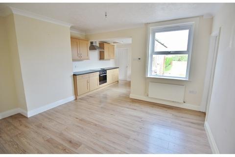 3 bedroom end of terrace house for sale, Stonald Avenue, Peterborough PE7