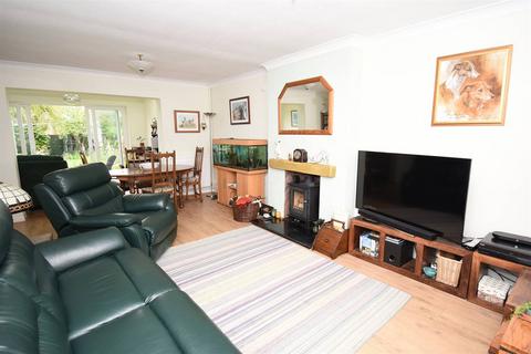 3 bedroom detached house for sale, Ashurst Avenue, Whitstable