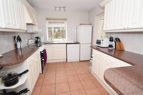 4 Ashurst Avenue, Whitstable, CT5 4PU