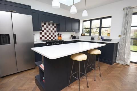 54 Baddlesmere Road, Whitstable, CT5 2LB