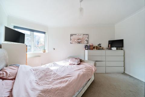 2 bedroom apartment for sale, Corona Road, London