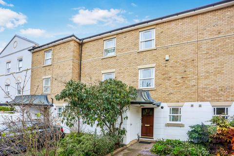 205 John Ruskin Street, London, SE5 0PT