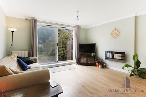 205 John Ruskin Street, London, SE5 0PT