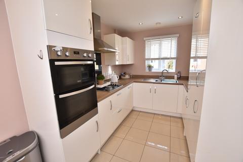 3 bedroom townhouse for sale, Thirsk Close, Bourne, PE10