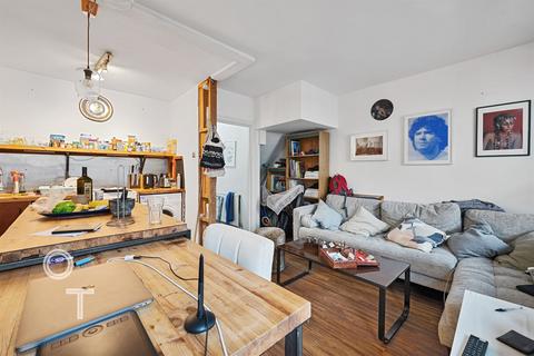 1 bedroom flat for sale, Kentish Town Road, Kentish Town NW5