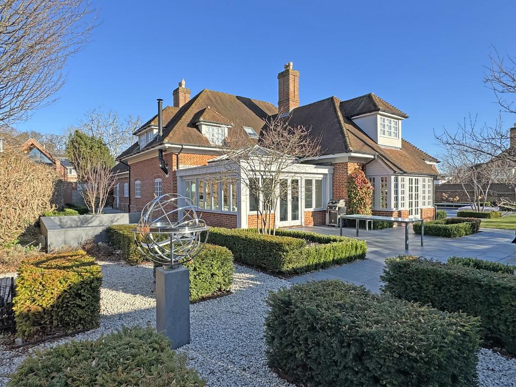 Thoroughfare, Woodbridge IP12 5 bed detached house for sale £2,950,000
