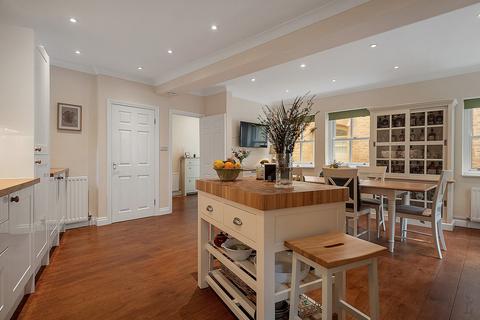 West Lodge Bliss Mill, Chipping Norton, OX7 5JR