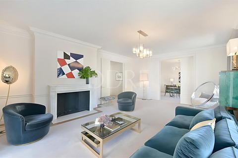 3 bedroom apartment to rent - Portland Place, London, W1B