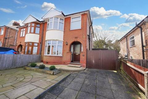 52 Pine View Road, Ipswich, IP1 4HR