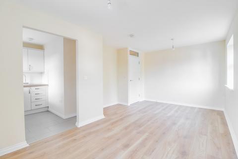2 bedroom flat for sale - Wood Green, Basildon