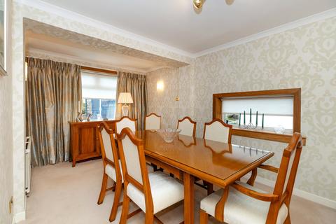 23 Braemar Crescent, Bearsden, Glasgow, G61 1DE