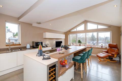 23 Braemar Crescent, Bearsden, Glasgow, G61 1DE