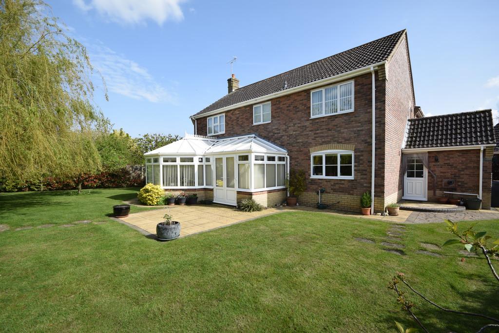 Watton 4 bed detached house for sale £575,000