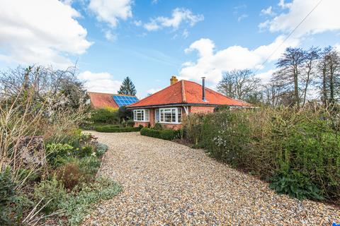 3 bedroom detached bungalow for sale, Hingham