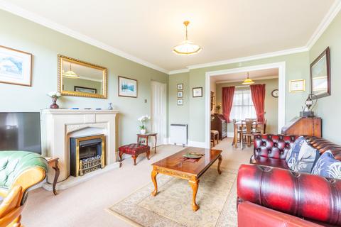 2 bedroom apartment for sale - 4 Crown Hill, Main Street, Grange-over-Sands, Cumbria, LA11 6AB