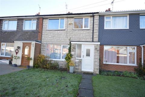 3 bedroom terraced house to rent, Brooklands Road, Leicester LE9