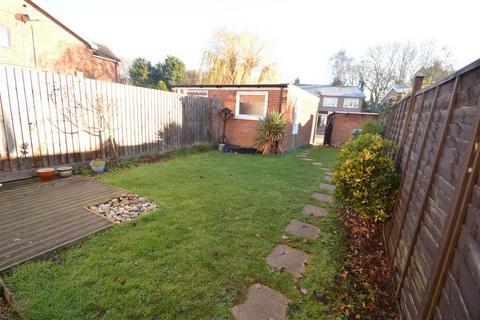 3 bedroom terraced house to rent, Brooklands Road, Leicester LE9