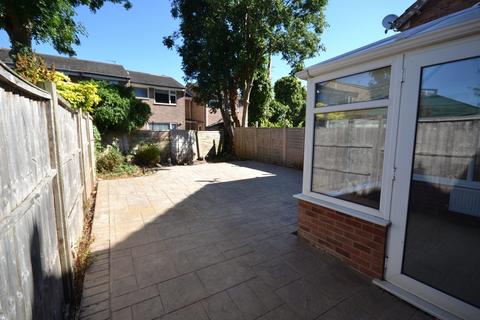 3 bedroom semi-detached house to rent - Lamport Close, Leicester LE18