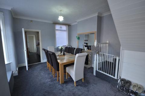 3 bedroom end of terrace house to rent - Wilberforce Road, Leicester LE3