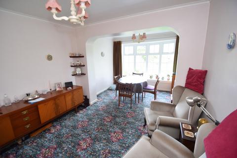 104 Avondale Road, Shipley, BD18 4QY