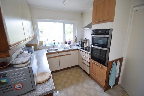 104 Avondale Road, Shipley, BD18 4QY