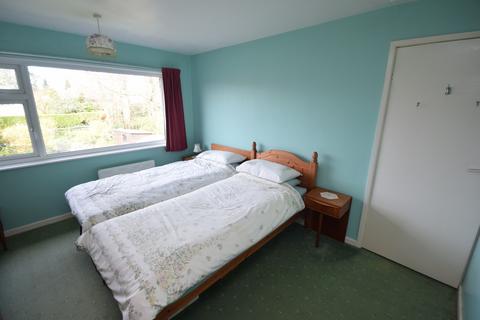 104 Avondale Road, Shipley, BD18 4QY