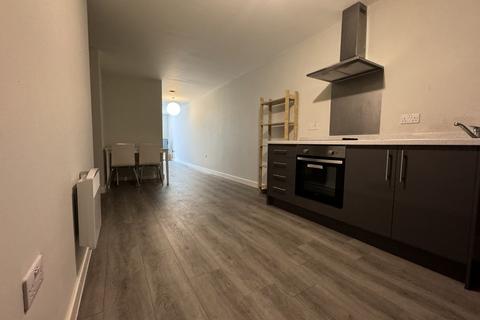 3 bedroom apartment to rent - G01  East Point