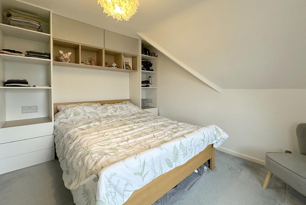 6 Greenlea, Keyhaven Road - Bed 1