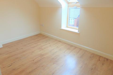 2 bedroom apartment to rent - Waterloo Road, Wirral CH45