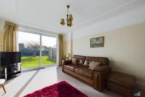 4 bedroom semi-detached house for sale, Broadway Avenue, Wirral CH45