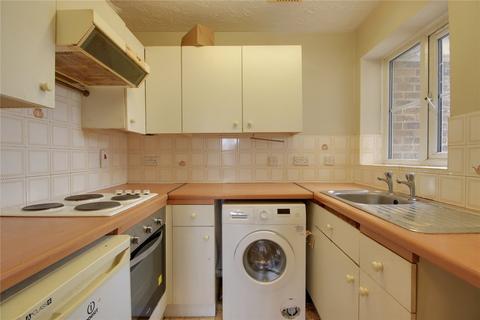 1 bedroom flat to rent, Tennyson Close, Scotland Green Road, Enfield, EN3