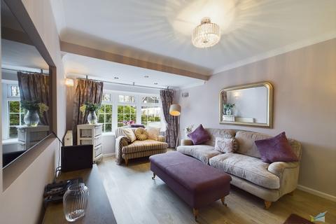 undefined, Sealy Close, Spital CH63