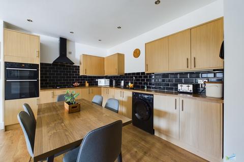 2 bedroom apartment for sale, Spital Road, Wirral CH62
