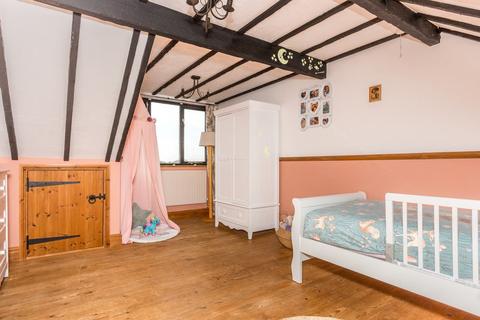 34 Avenue Road, Rushden, NN10 0SJ