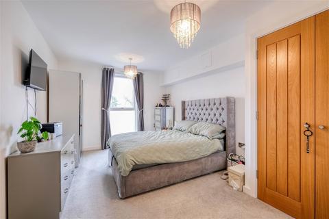 1 bedroom flat for sale, Gresley Close, Stratford Upon Avon CV37 6EW