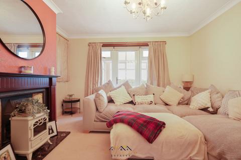 26 Crowgate, South Anston, Sheffield, S25 5AL