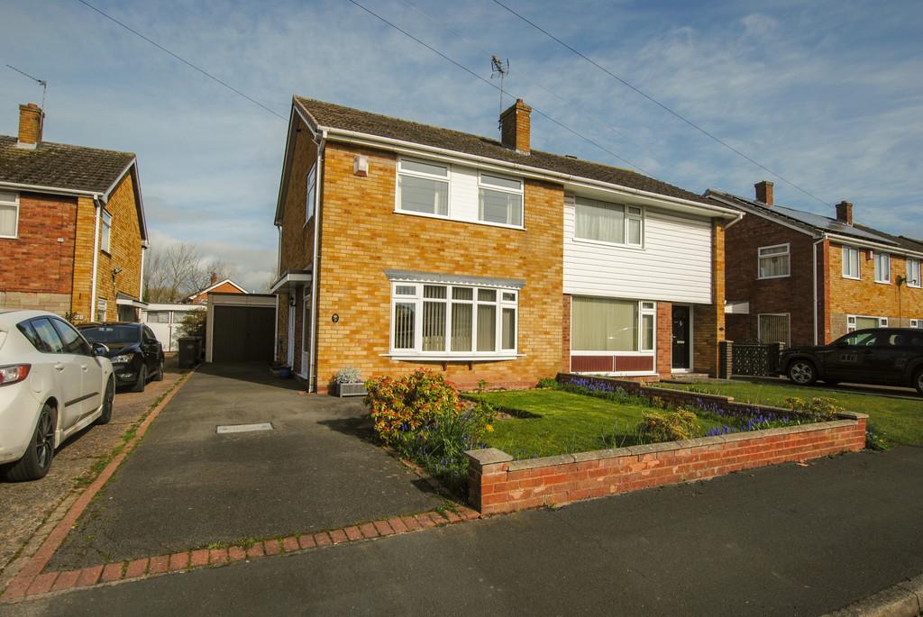 Strine Close Wellington Telford 3 Bed Semi Detached House For Sale