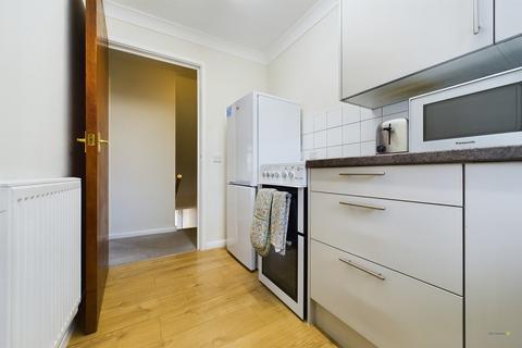 1 bedroom apartment for sale, Barton Lodge, Station Road