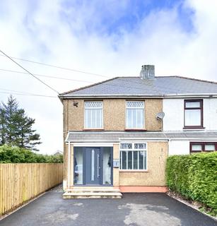 3 bedroom semi-detached house for sale - Mount Road, Aberdare CF44