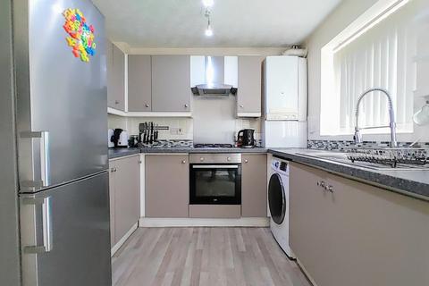 16 Carling Close, Bradford, BD7 4RU