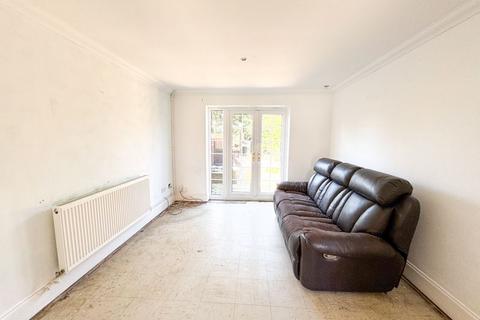 32 Maidwell Way, Grimsby, DN34 5UP