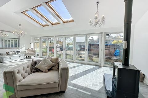 20 Jacks Key Drive, Darwen, BB3 2LG