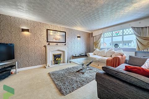 32 Warrenside Close, Blackburn, BB1 9PF
