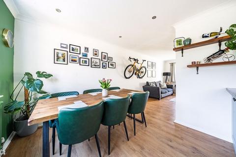 28 Birling Drive, Tunbridge Wells, TN2 5LG