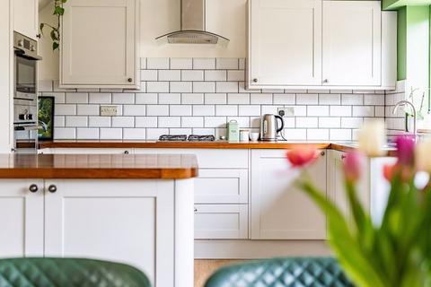 28 Birling Drive, Tunbridge Wells, TN2 5LG