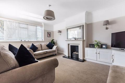 79 Crombie Road, Sidcup, DA15 8AT