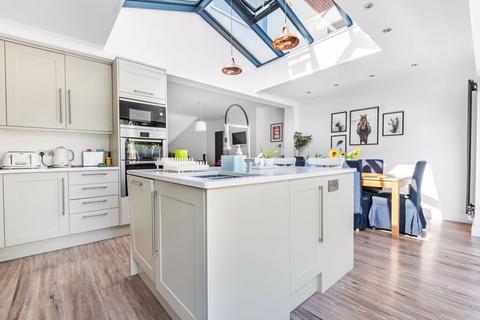 79 Crombie Road, Sidcup, DA15 8AT
