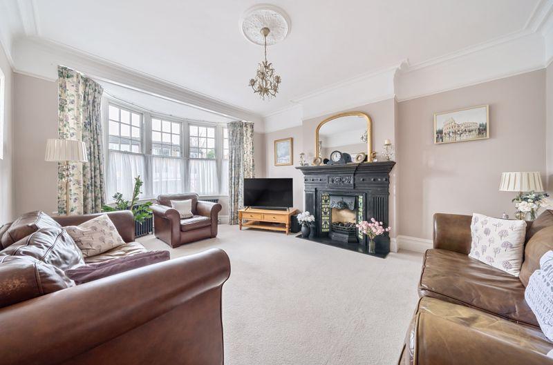 Church Avenue, Sidcup DA14 4 bed detached house for sale £1,150,000